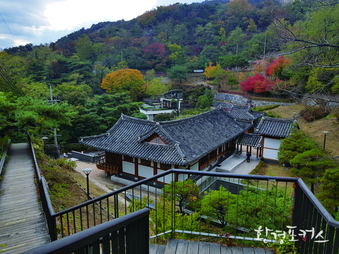 진경산수화길_청운문학도서관