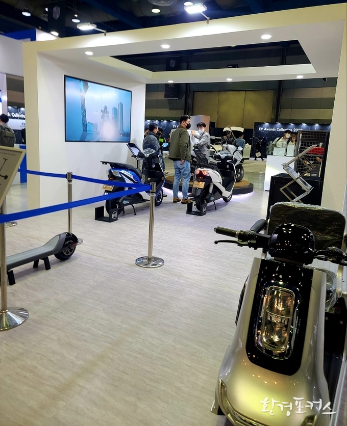 자료사진 지난16일 코엑스에 열린 「EV Trend Korea 2022」행사장
