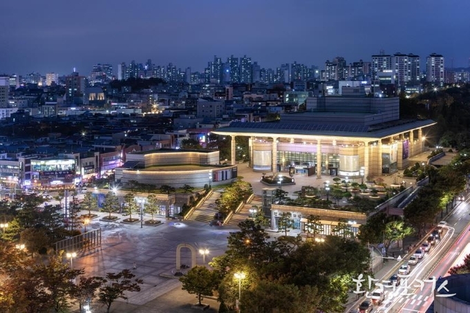인천문화예술회관 전경