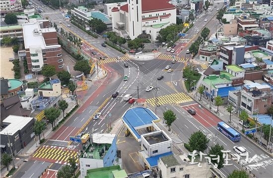 노란색 횡단보도