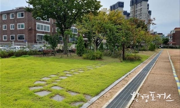 학교숲 전경
