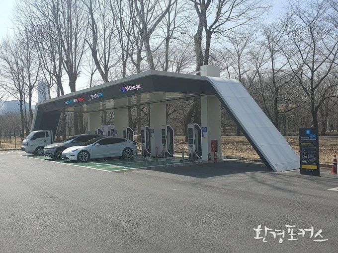 전기차 및 이륜차 복합스테이션 사례