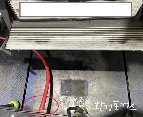 기계·기구를 통하여 측정된 값을 조작·변경하게 한 경우- 매연측정기 입구에 헝겊을 설치하여 내부에 매연이 적게 들어가게 조작해 업무정지30일 사례
