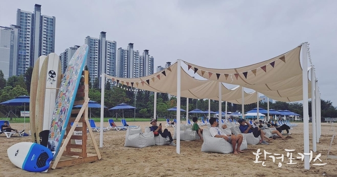 잠실 모래사장 해변쉼터