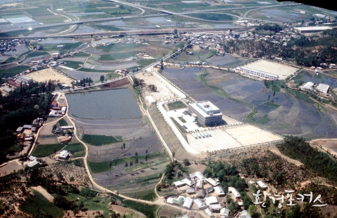  대전 본사 사옥 신축전경(1974.10) 한국수자원공사 제공