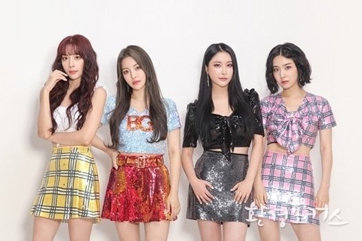 역주행 아이콘 브레이브걸스 완전체로 '런닝맨' 뜬다!