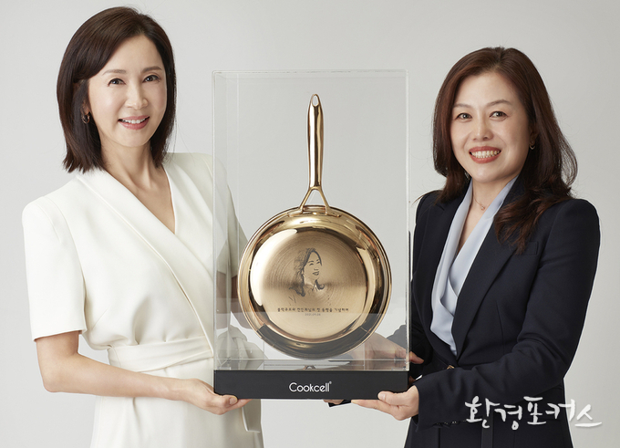 블랙큐브, 배우 전인화와 ‘쿡셀’ 첫광고모델 계약