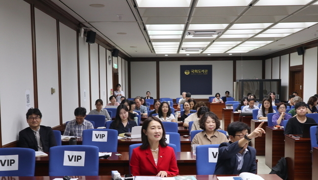 멸균팩 재활용, 제도 개혁 촉구한 국회 토론회