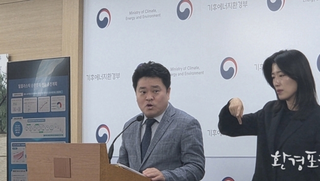 나프타 대란 속 탈플라스틱 전환…방향은 제시됐지만 실행 설계는 비어 있다