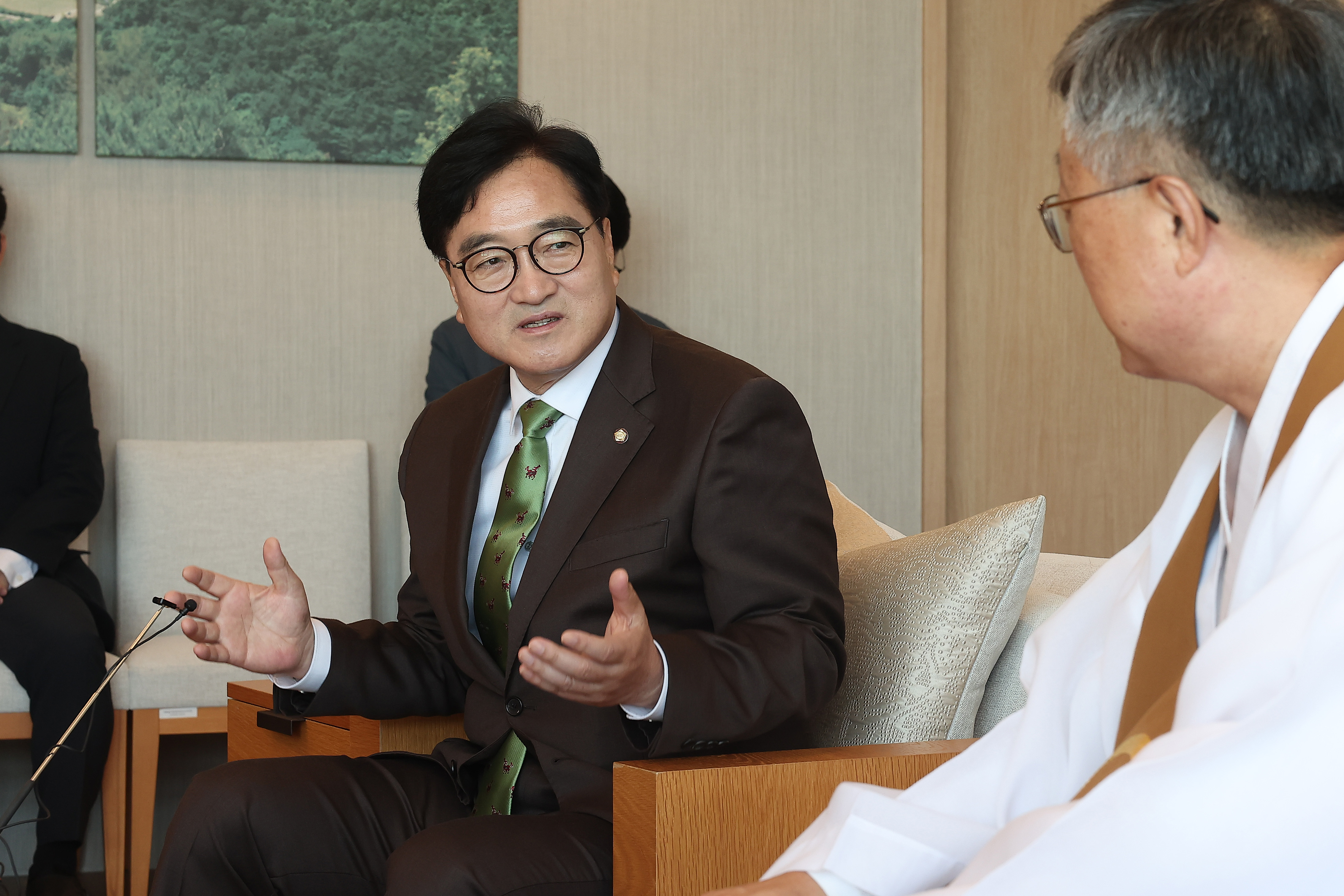 우원식 의장, 나상호 원불교 교정원장 예방