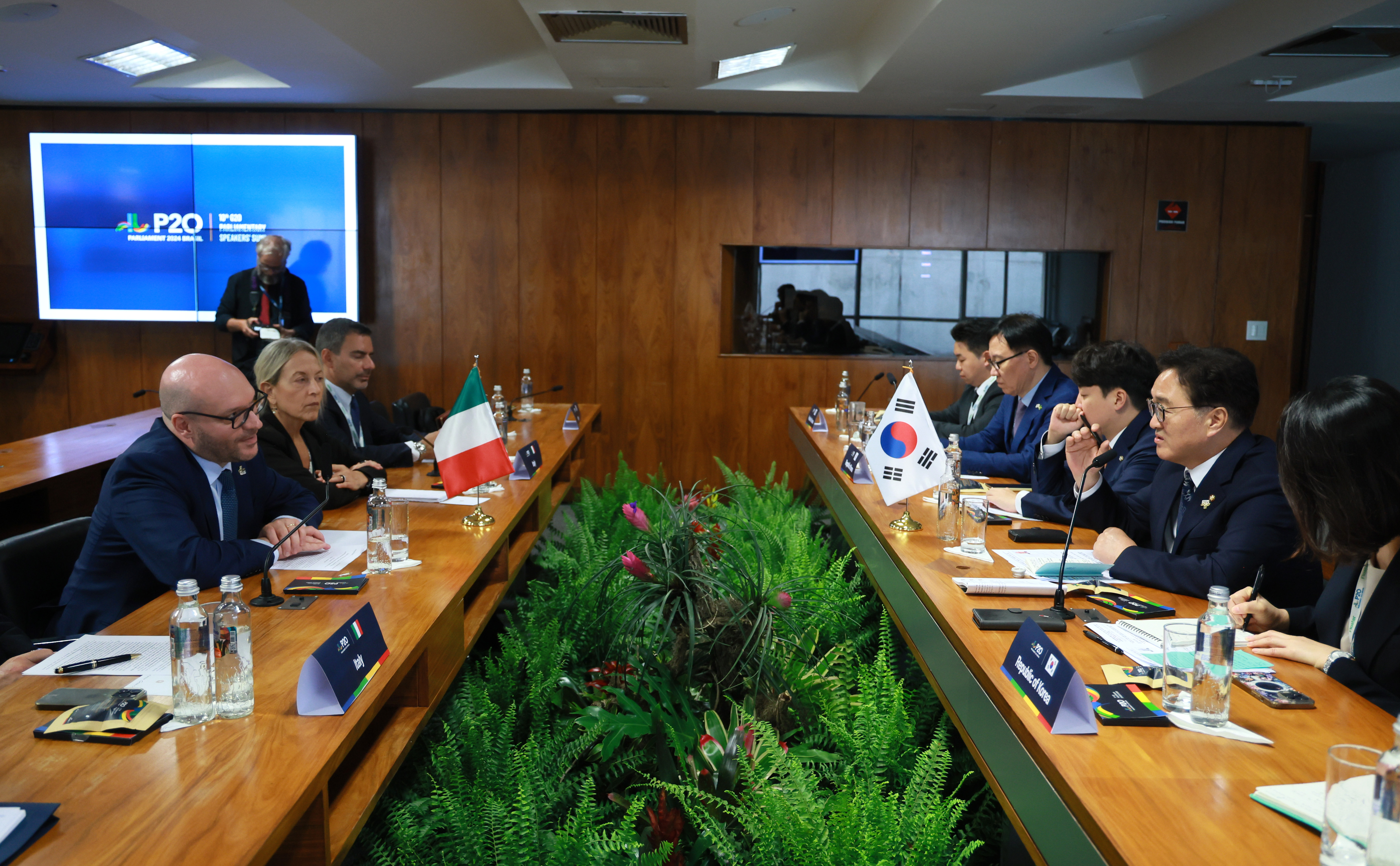 우원식 의장, 제10차 G20 의장회의 첫날 4개국과 양자회담