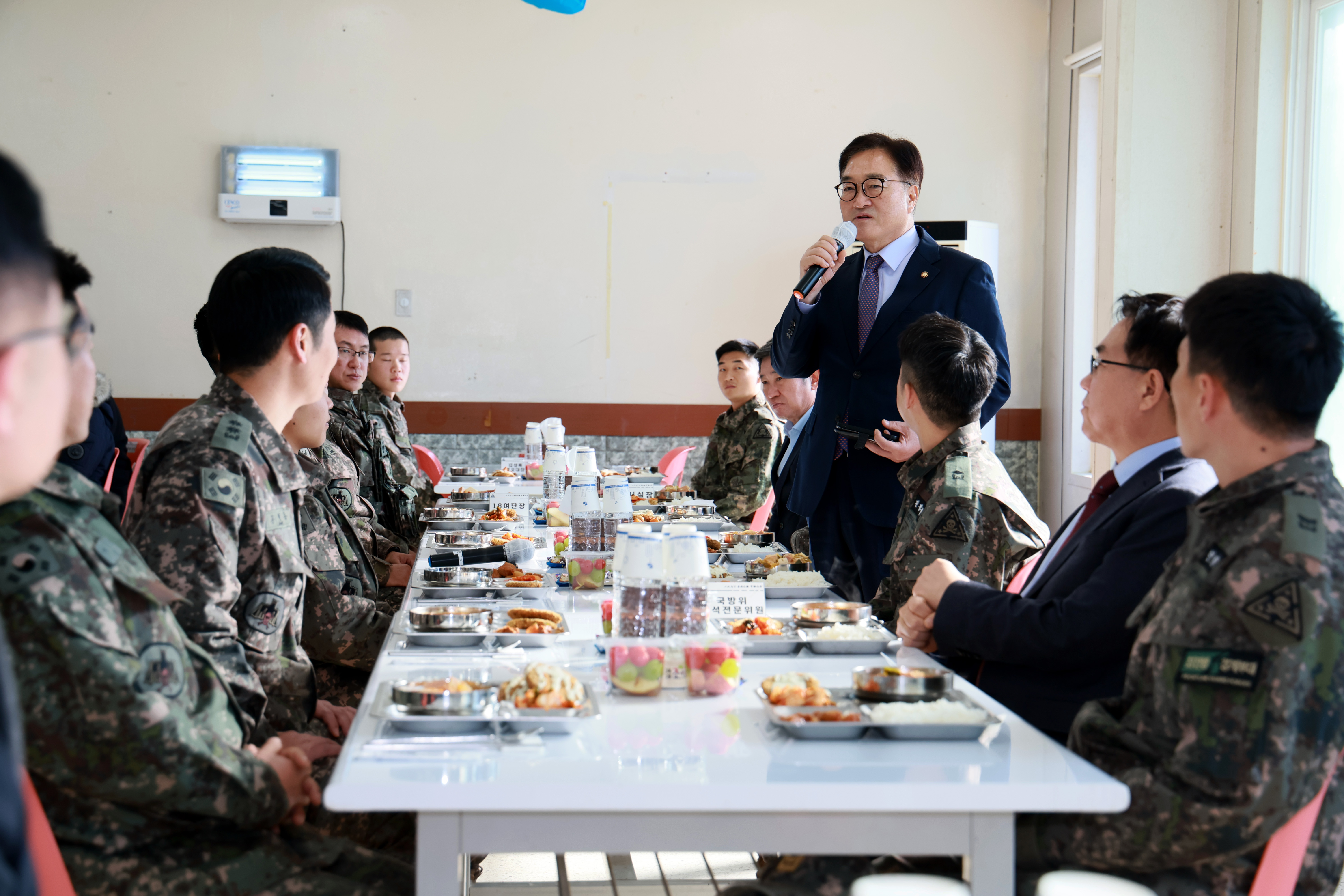 우원식 국회의장, 육군 3사단 전방 관측소(OP) 및 수색대대 격려해