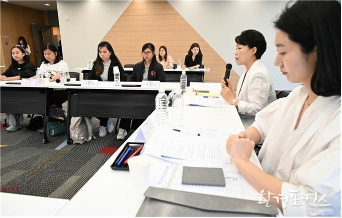 서울시, 외국인 가사관리사 시범사업 종료 후 가사관리사 대상 애로사항과 의견 듣는 첫 간담회 개최
